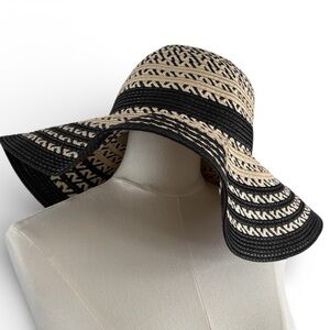 Express Black and Tan Patterned Women's Sunhat